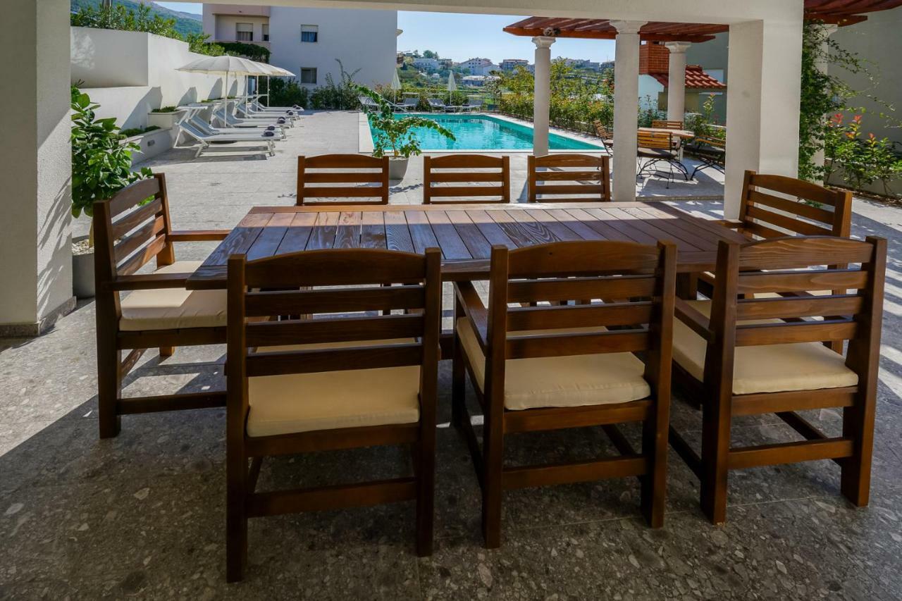 Olive Tree Apartments Podstrana Ngoại thất bức ảnh