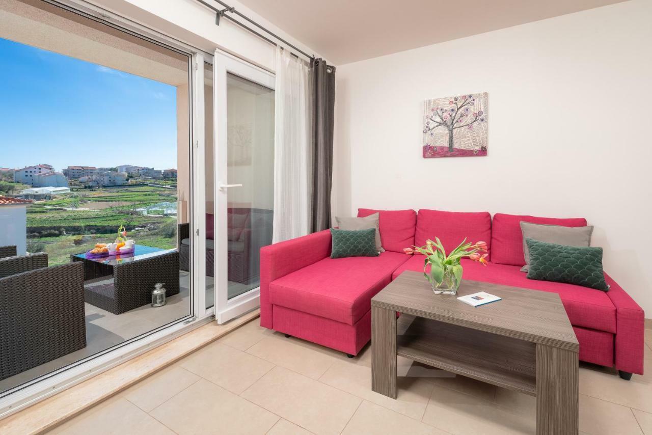 Olive Tree Apartments Podstrana Ngoại thất bức ảnh