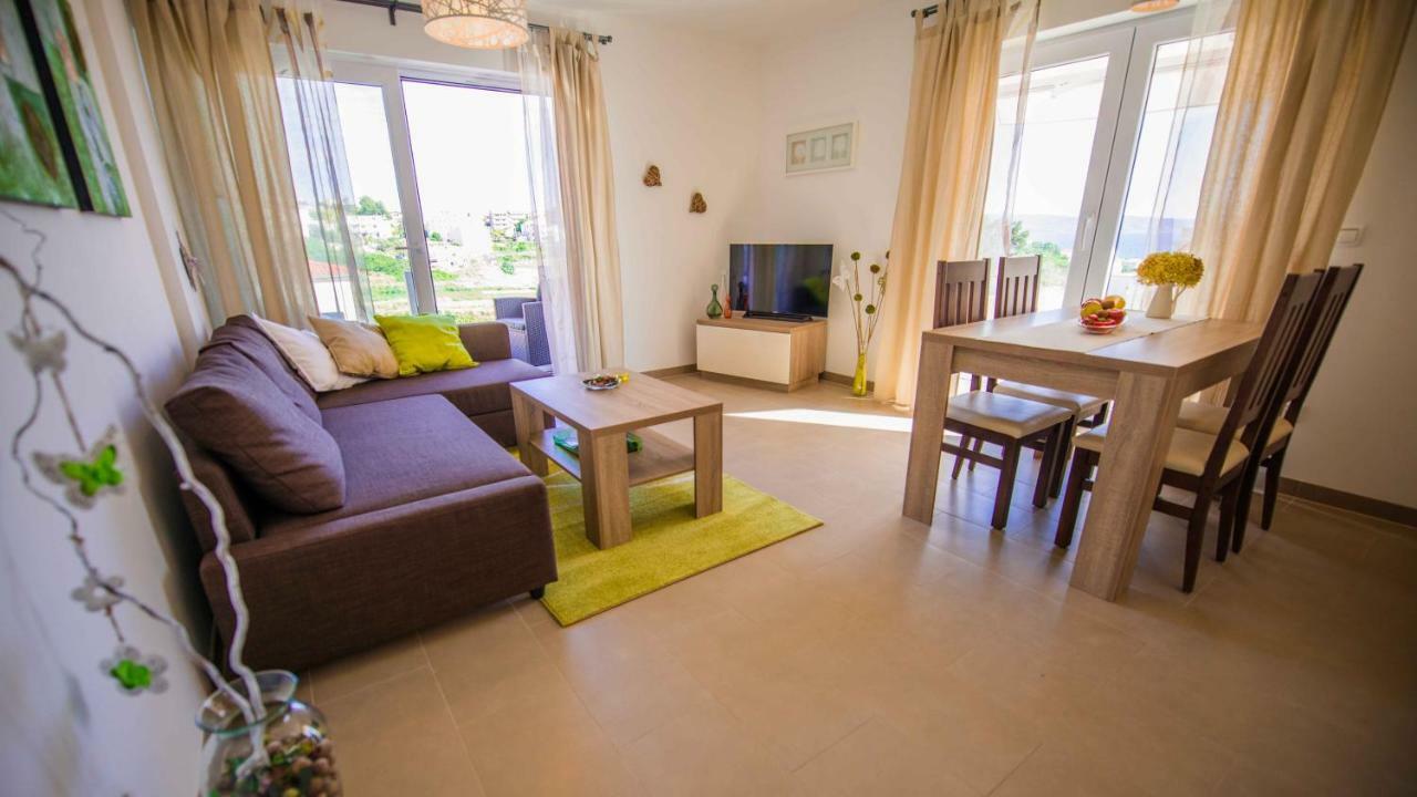 Olive Tree Apartments Podstrana Ngoại thất bức ảnh